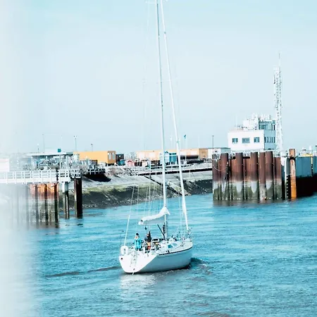 In With Terrace, Cleaning Included * Nieuwpoort